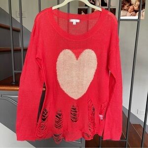 TCEC distressed heart lightweight sweater size large